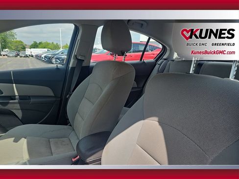 Used 2014 Chevrolet Cruze LT FWD image 22