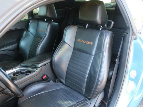 Used 2016 Dodge Challenger R/T Scat Pack RWD image 9