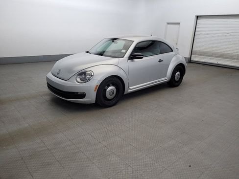 Used 2015 Volkswagen Beetle 1.8T Classic FWD image 2