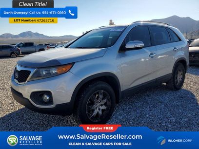 Used 2013 Kia Sorento LX w/ Convenience Pkg