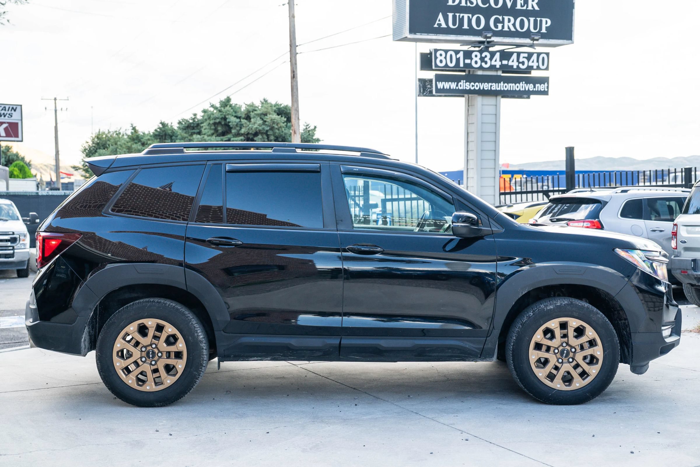 Used 2023 Honda Passport TrailSport image 11