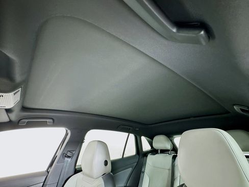 Used 2021 Volkswagen ID.4 Pro S image 17