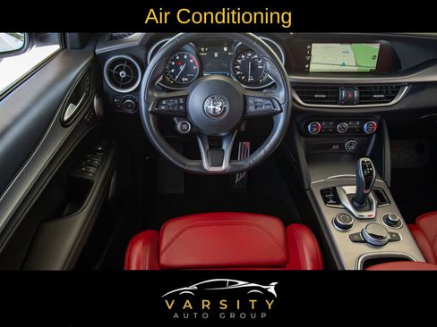 Used 2022 Alfa Romeo Stelvio Veloce image 19