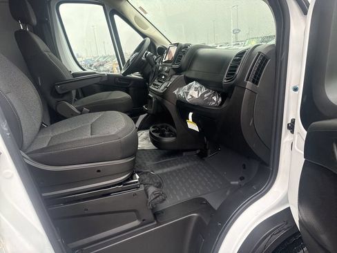 Used 2024 RAM ProMaster 2500 FWD image 30