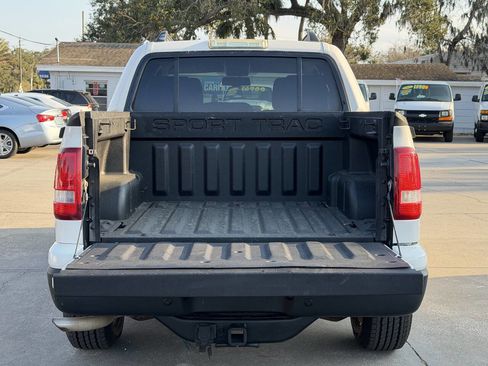 Used 2009 Ford Explorer Sport Trac XLT image 8