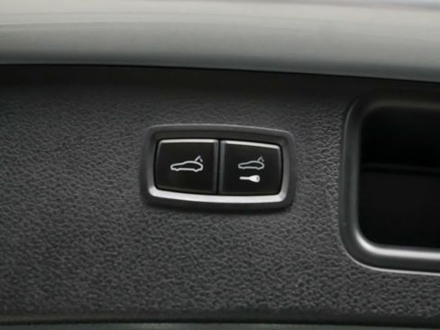 Used 2021 Porsche Macan S AWD/4WD image 14