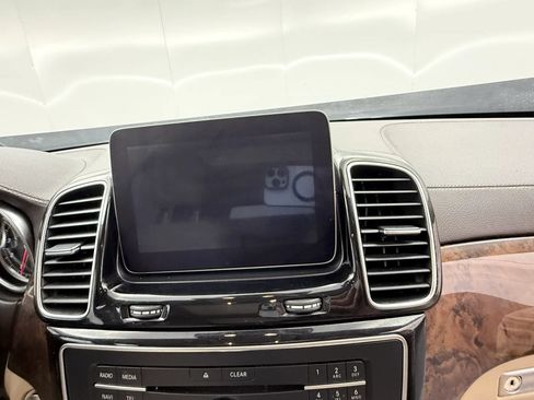 Used 2017 Mercedes-Benz GLS 550 4MATIC w/ Driver Assistance Package image 14
