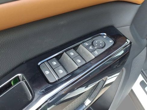 New 2026 Nissan Pathfinder Platinum image 17