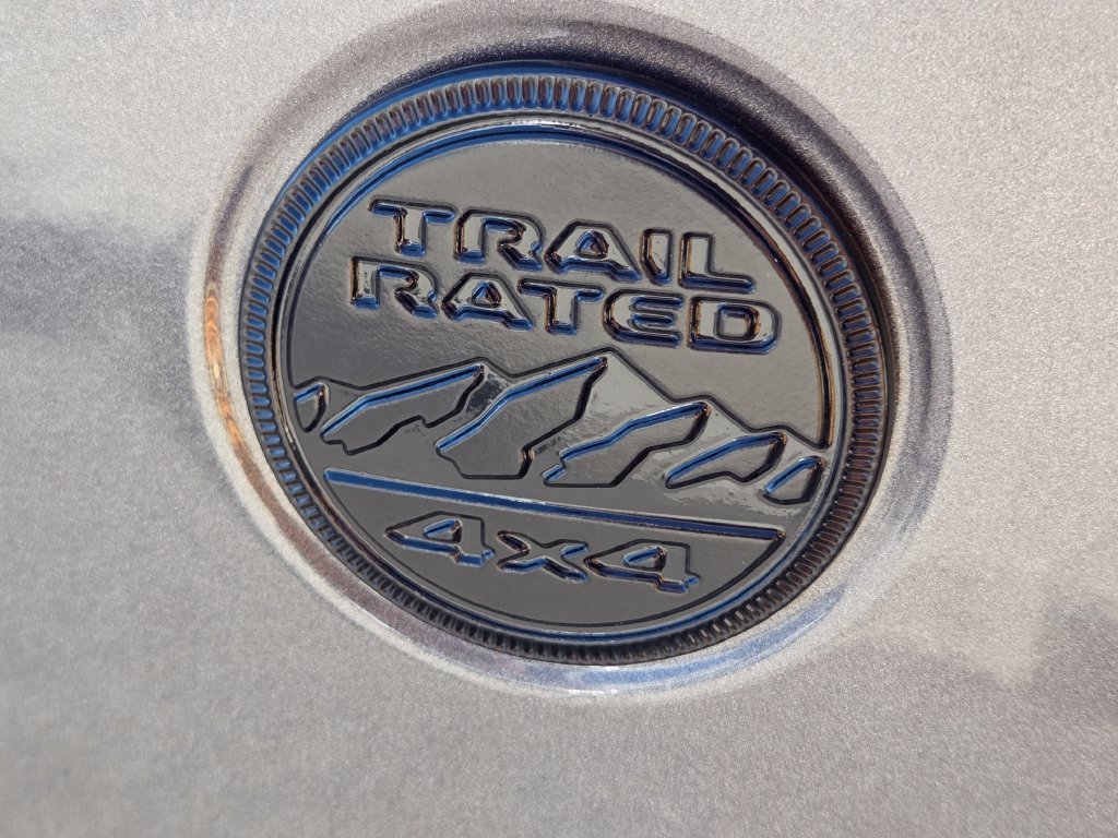 Used 2022 Jeep Wrangler Sport AWD/4WD image 31