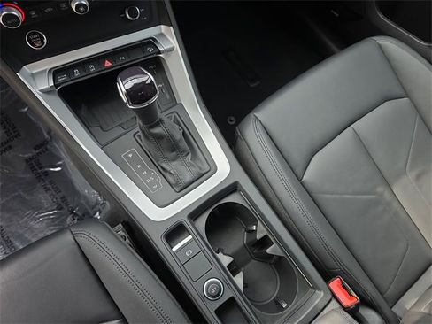 Used 2025 Audi Q3 2.0T Premium Plus w/ Premium Plus Package image 28