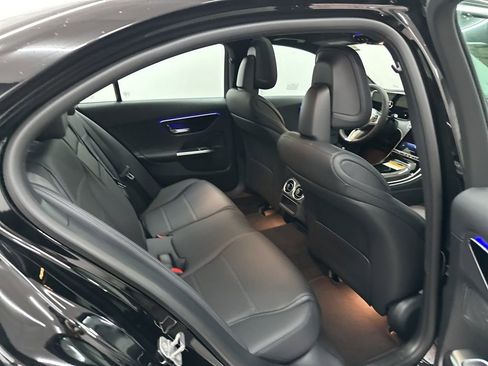 Used 2025 Mercedes-Benz C 300 Sedan image 23