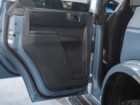 Certified 2025 Ford Bronco Outer Banks AWD/4WD image 39