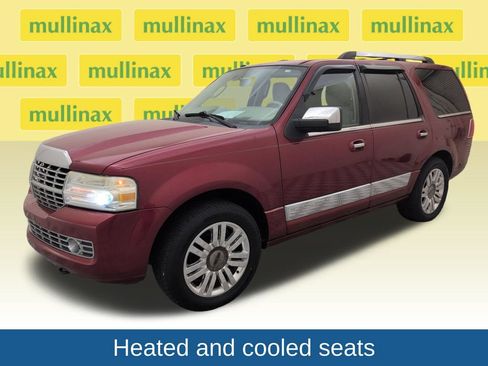 Used 2014 Lincoln Navigator 2WD image 13