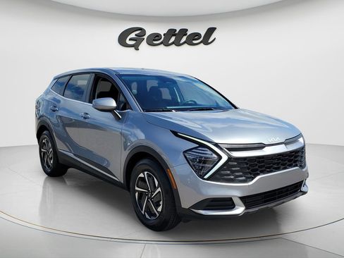 Used 2025 Kia Sportage LX image 10