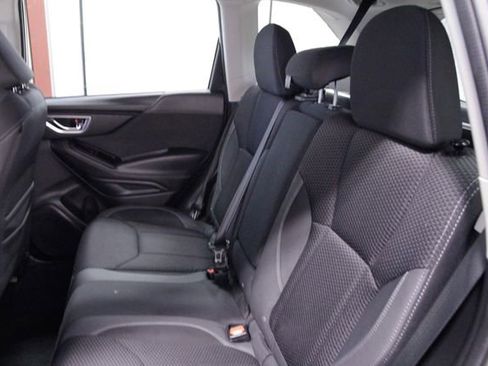 Used 2023 Subaru Forester Premium image 16