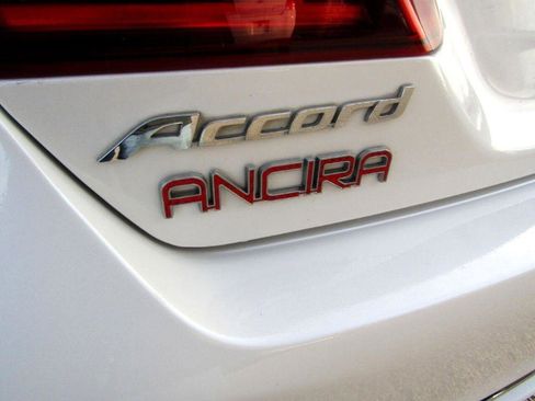 Used 2016 Honda Accord EX-L image 9