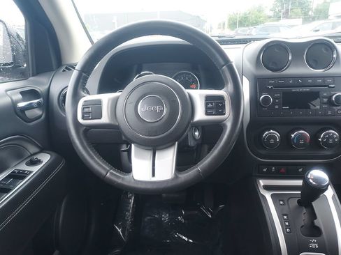 Used 2016 Jeep Compass Latitude AWD/4WD image 10