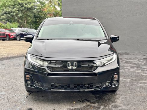 Used 2025 Honda Odyssey Elite image 2