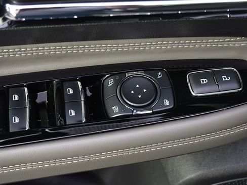 New 2026 Lincoln Corsair Reserve w/ Jet Appearance Package AWD/4WD image 23