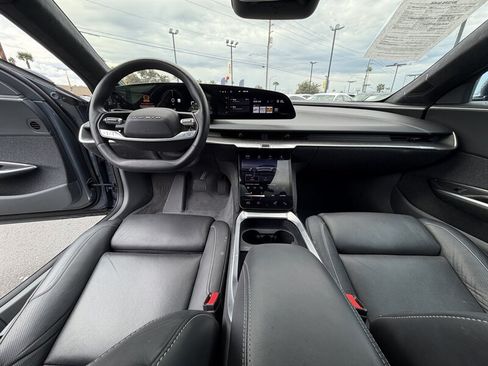 Used 2025 Lucid Air Touring AWD/4WD image 17