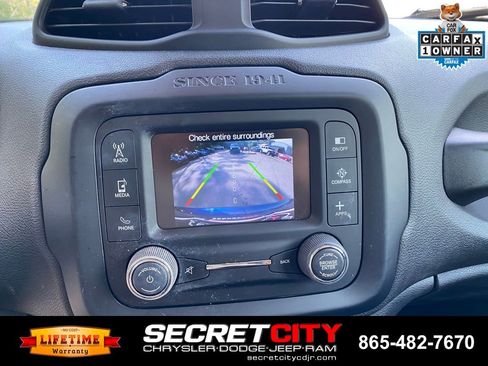Used 2017 Jeep Renegade Limited w/ Advanced Technology Group AWD/4WD image 16