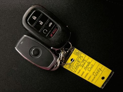 Used 2023 Honda Civic Sport image 11