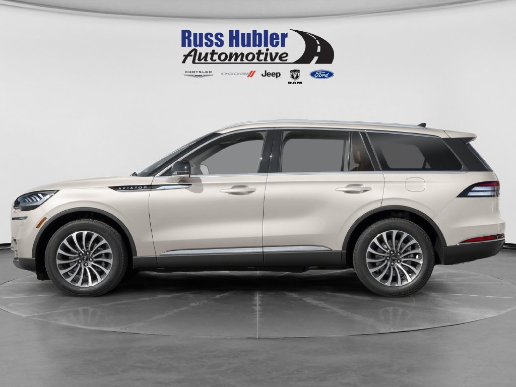 Used 2024 Lincoln Aviator Reserve w/ Equipment Group 201A AWD/4WD image 3