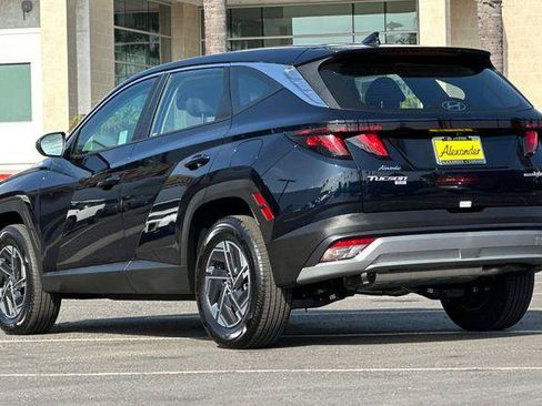 Certified 2026 Hyundai Tucson Blue SE AWD/4WD image 6