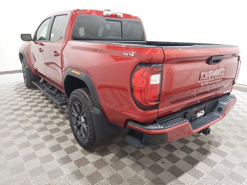 Used 2024 GMC Canyon Elevation w/ Convenience Package AWD/4WD image 2