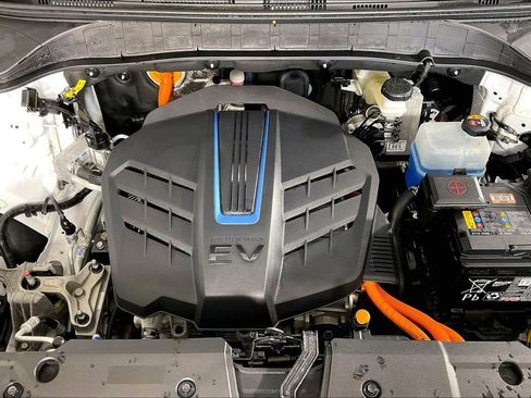 Used 2023 Hyundai Kona SE w/ Cargo Package image 9