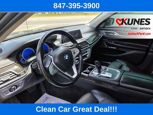 Used 2016 BMW 750i xDrive AWD/4WD image 17
