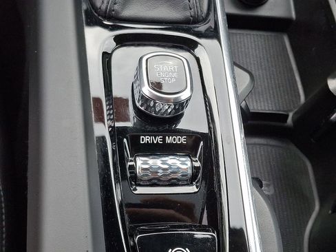 Used 2019 Volvo S60 T5 Momentum w/ Premium Package FWD image 23