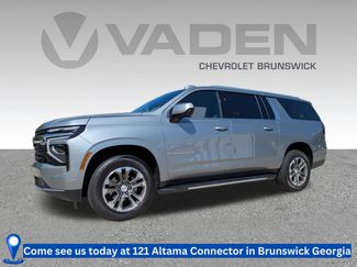 Used 2025 Chevrolet Suburban LS video 1