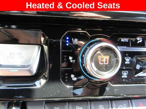 Certified 2023 GMC Sierra 1500 AT4 w/ Technology Package AWD/4WD image 19