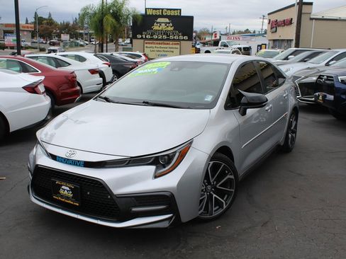 Used 2020 Toyota Corolla SE image 34