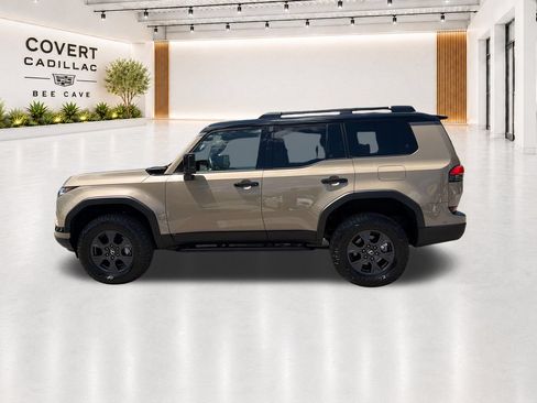 Used 2025 Lexus GX 550 AWD/4WD image 6