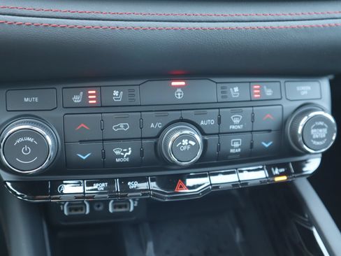 New 2026 Dodge Durango GT AWD/4WD image 8