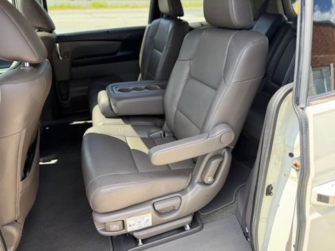 Used 2017 Honda Odyssey Touring image 24