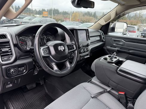 Used 2019 RAM 1500 Big Horn image 16