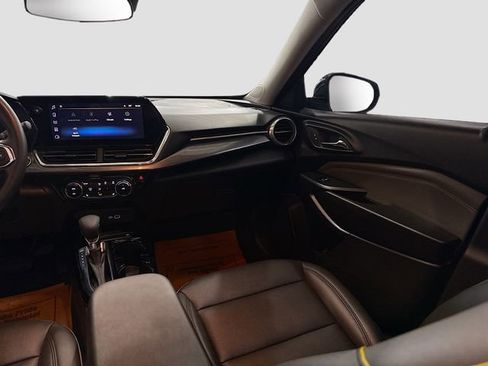 Used 2024 Chevrolet Trax ACTIV w/ Sunroof Package image 24