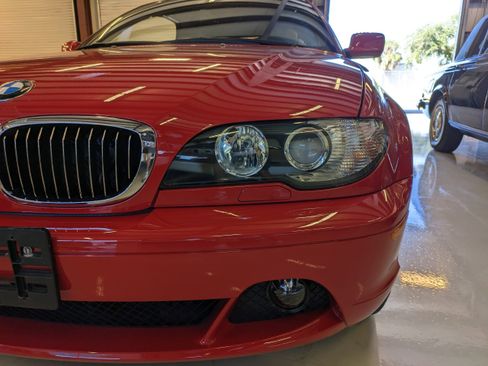 Used 2005 BMW 330Ci Convertible image 10