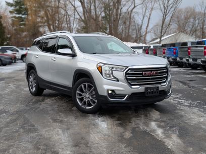 Used 2022 GMC Terrain SLT w/ Infotainment Package II