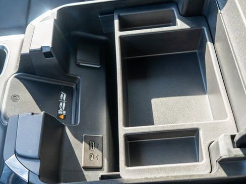 Used 2022 Chevrolet Silverado 1500 High Country w/ High Country Premium Package image 41