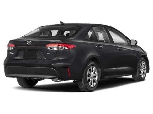 Used 2024 Toyota Corolla LE FWD image 2