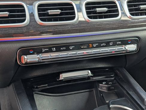 Used 2020 Mercedes-Benz GLE 350 4MATIC w/ Parking Assist Package image 31