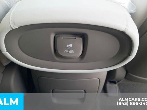 Certified 2026 Hyundai Palisade Limited FWD image 22