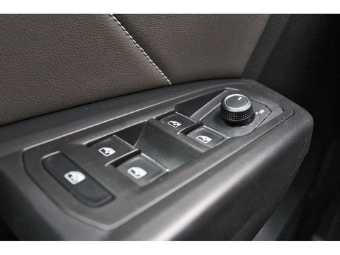 Used 2022 Volkswagen Atlas SE FWD image 23