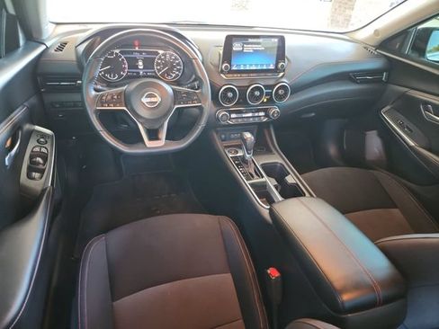 Used 2024 Nissan Sentra SR FWD image 11
