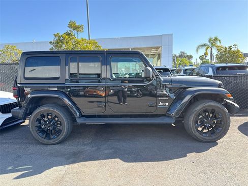 Certified 2023 Jeep Wrangler Unlimited Sahara w/ Cold Weather Group image 14
