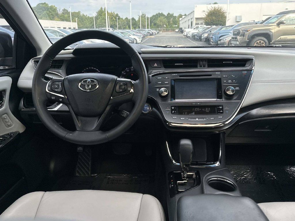 Used 2016 Toyota Avalon XLE Premium FWD image 17